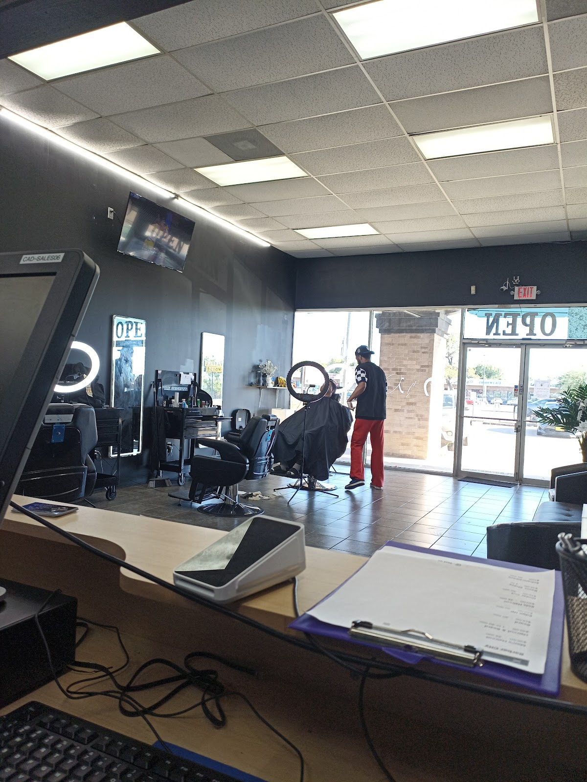Barber City L&D shop photo 4